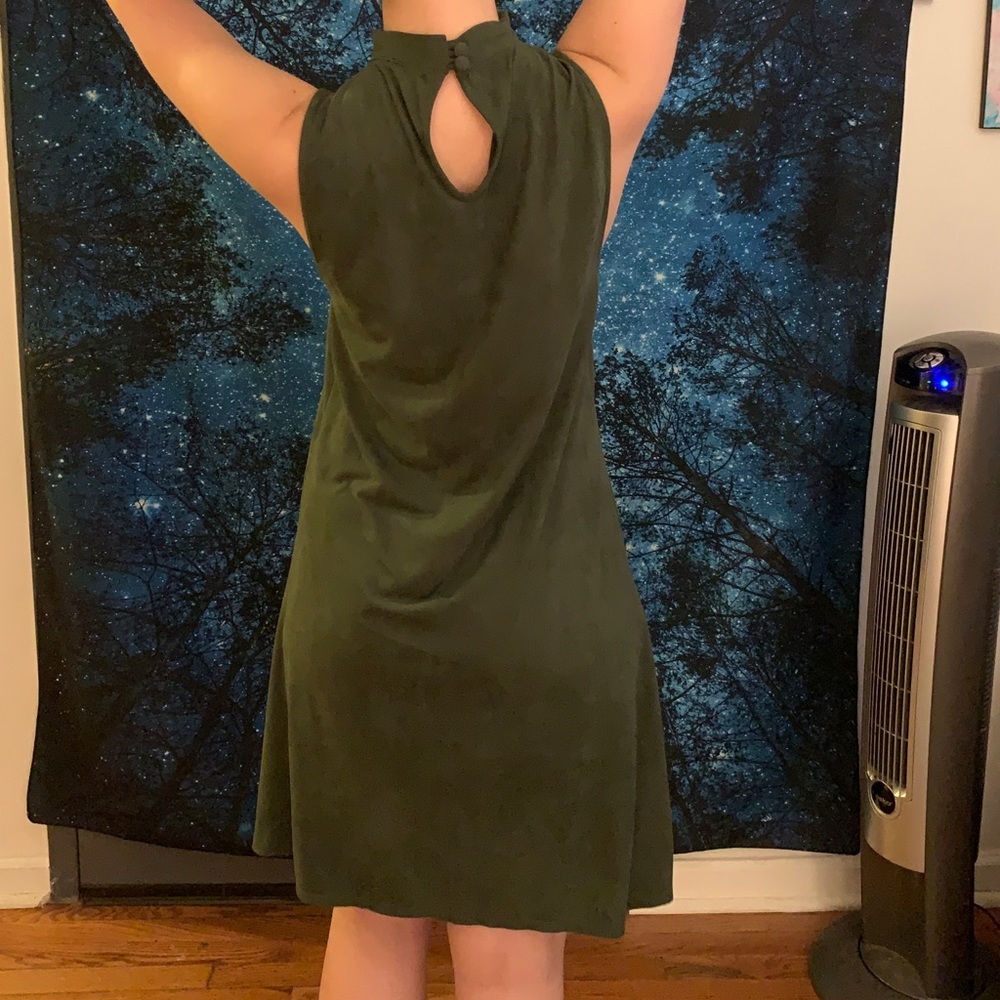 Sold 🔴 Dark green soft mock neck dress - Picture 2 of 4
